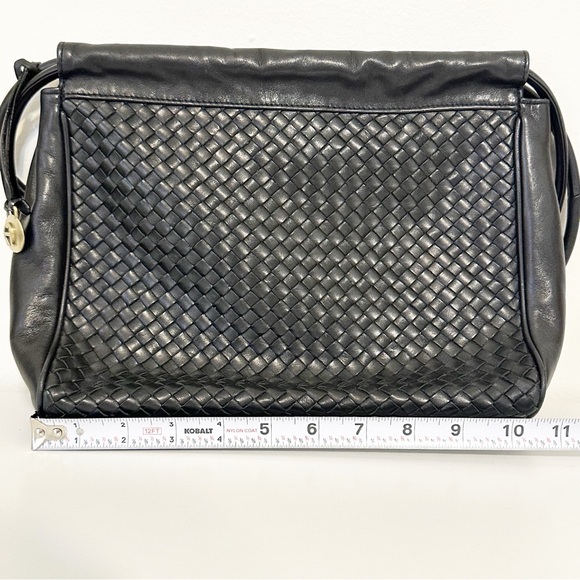 Etienne Aigner Vintage Black Woven Leather Shoulder Bag - Picture 2 of 7